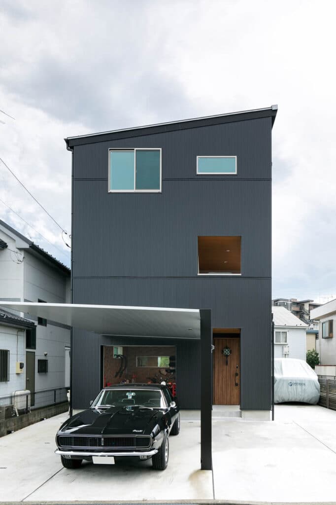 ビルトインガレージのある3階建ての家 アローズホーム 東京都東村山市の自然素材の注文住宅 顔の見える家づくり