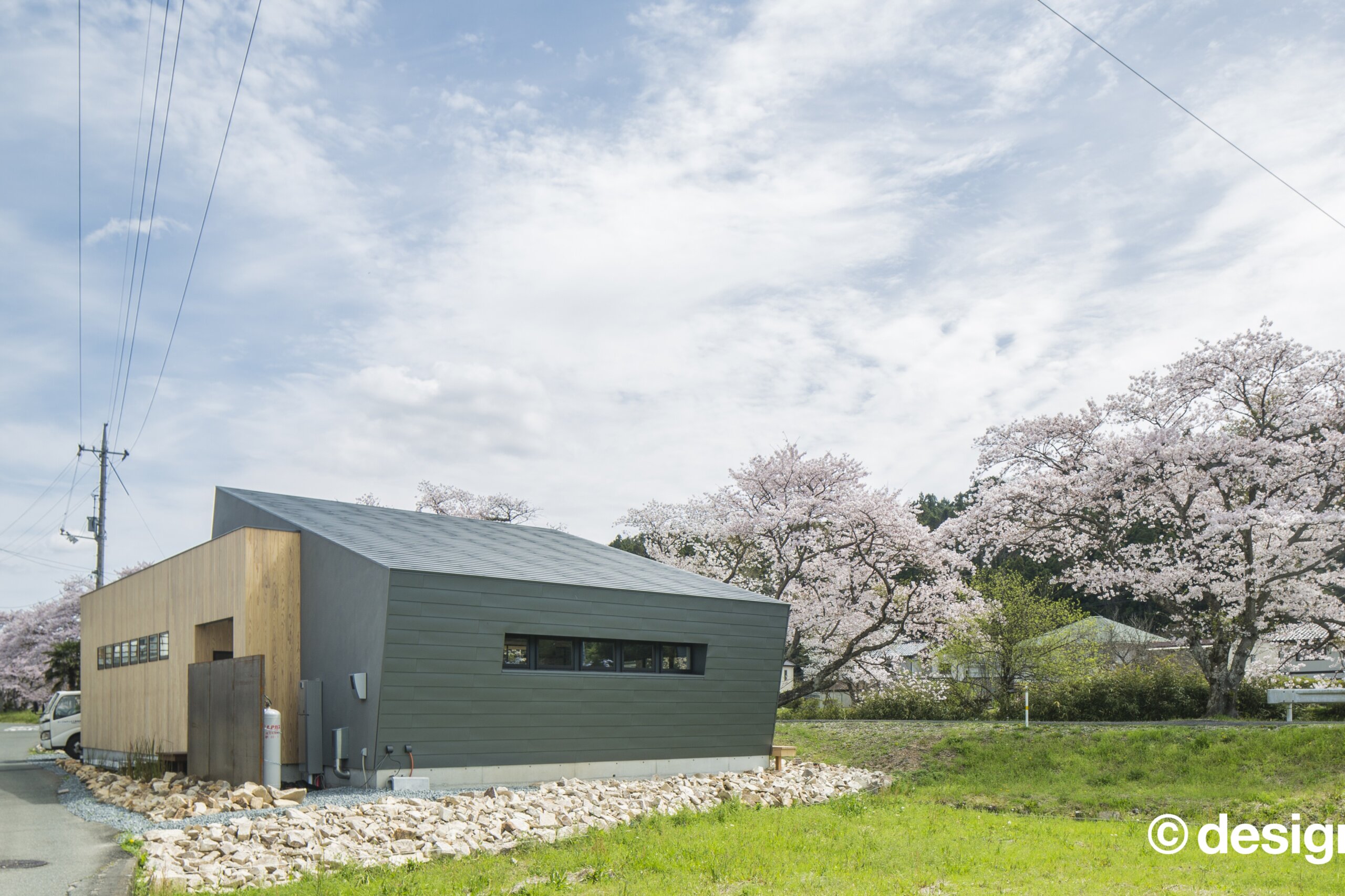 東京で平屋を建てるには？おしゃれな外観実例と注文住宅で失敗しないコツ